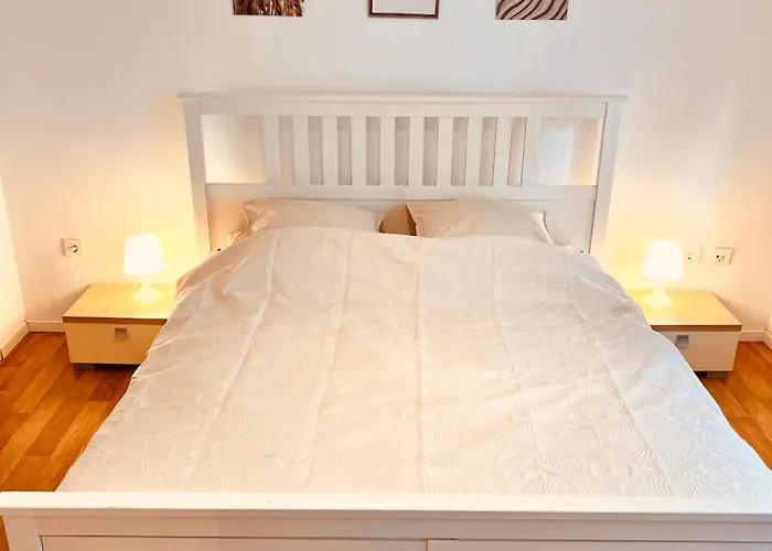 Business & Monteur Zentrum * دوسبرغ