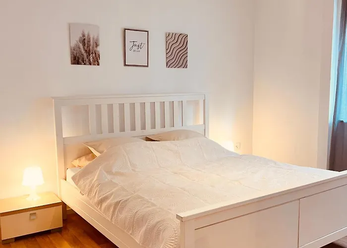 Business & Monteur Zentrum دوسبرغ